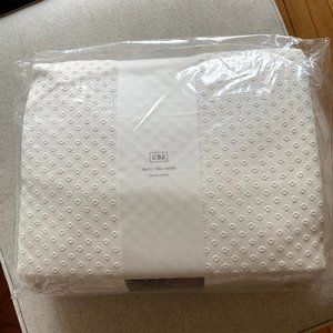 CB2 Dottie Full/Queen Duvet Cover (off-white)